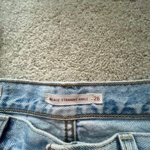 NWOT Levi's Blue Ankle Jeans